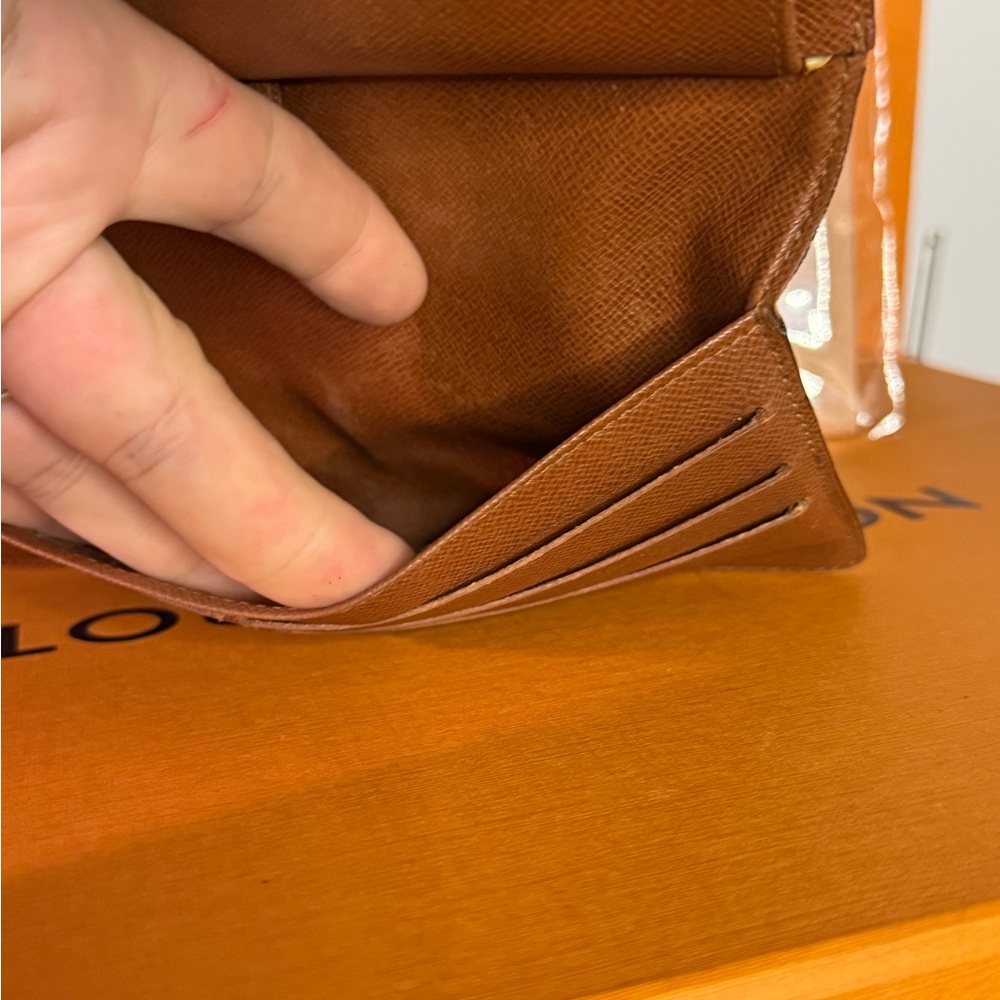 Louis Vuitton Monogram Sarah Wallet Brown Canvas Clutch - Picture 8 of 14